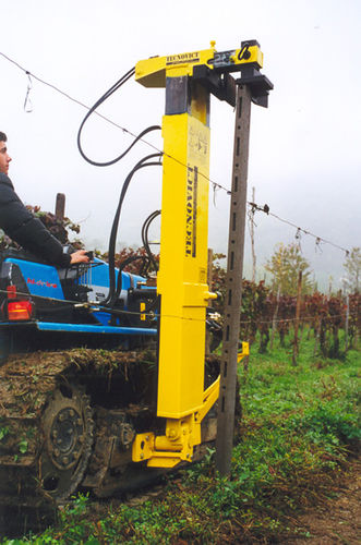 Bate-estacas hidráulico - 102 - Spezia srl - Tecnovict - montado em trator