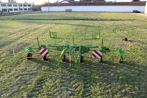 Espalhador de forragens montado - LYBRA series - Tonutti / Wolagri - dobrável / com rodas de profundidade