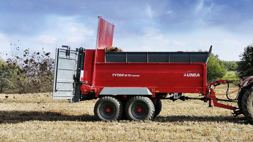 Vagão distribuidor de esterco de arrasto - TYTAN TD PREMIUM series - Unia - com batedores verticais / com 2 eixos