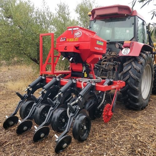 Semeadora de fluxo contínuo com tremonha - VISEM-D 8-1500 - Vila Maquinaria Agricola - de disco / dobrável / para plantio direto