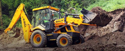 Carregadeira de rodas - HD 76 4wd - Bull - com cabine / com pá escavadeira