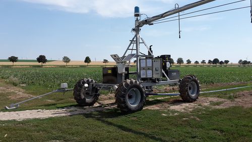 Sistema de irrigação linear alimentado por mangueira - HIPPODROME - 2IE INTERNATIONAL - alimentado por canal / de 4 rodas / tipo hipódromo