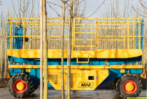 Plataforma de auxílio à colheita para poda - 450 - MDE Machinebouw bv - autopropelida / com altura ajustável