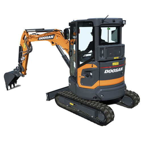 Escavadeira de esteiras - DX27Z-7 - DOOSAN INFRACORE CO. LTD - hidráulica / com lâmina / mini