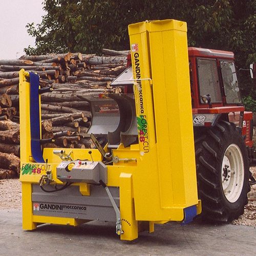Processador de lenha com serra circular - FORESTCUT48 - GANDINI MECCANICA Snc - com esteira transportadora / elétrico
