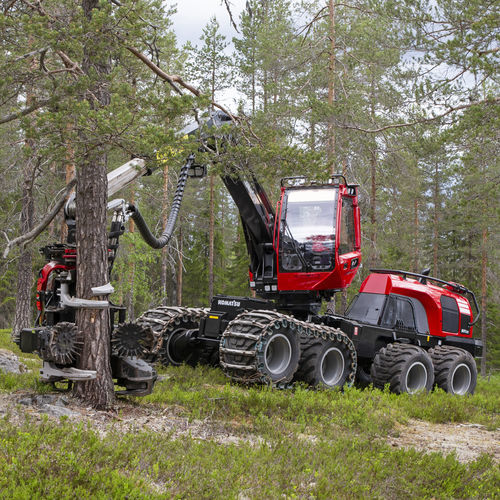 Harvester de rodas - 901XC - Komatsu Forest AB - com grua