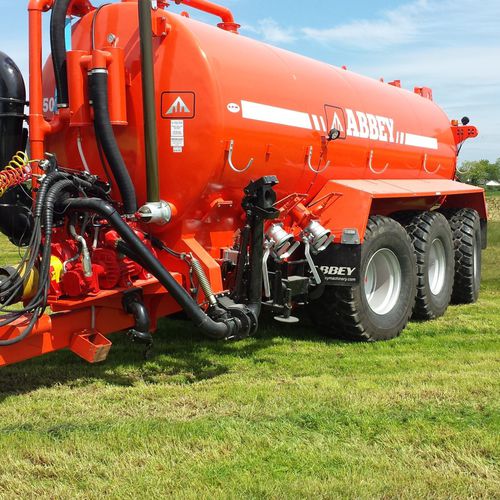 Distribuidor de esterco líquido com 2 eixos - Abbey Machinery Ltd. - com enterrador / de arrasto