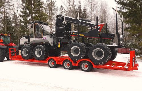 Carreta prancha - TRACTOR TOW - NC Engineering Ltd. - montada / com 3 eixos / florestal