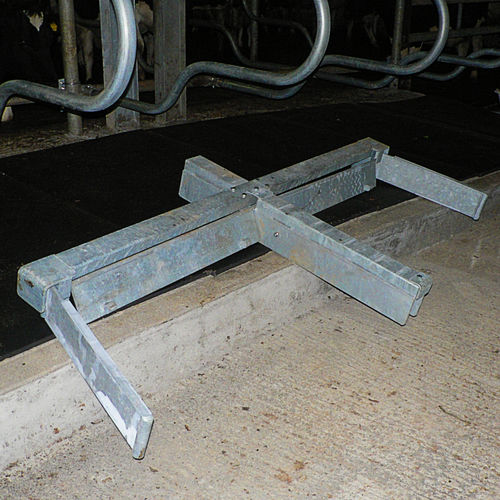 Raspador de esterco com corrente - K-AS - Keltec Engineering - em U / em borracha / automático