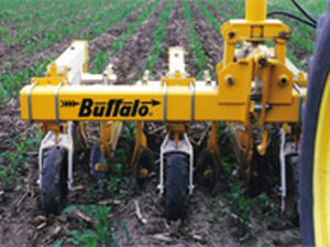 Cultivador montado - 6000  - apache - com ajuste hidráulico