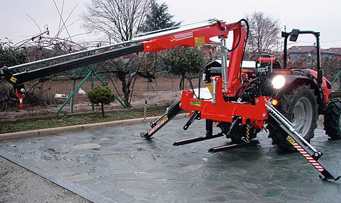 Carregador traseiro - TF 380 S - TECNOMECCANICA SRL