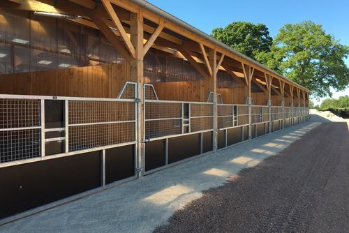 Barreira para estabulação de animais - 2150010 - Technibelt - para cavalos / em aço / em tela metálica