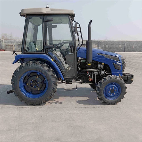 Trator com cabine - Shandong sadin heavy indus - com tração nas 4 rodas