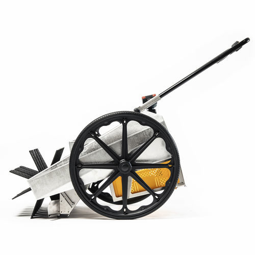 Colheitadeira para maçãs - Obstraupe 05 - Organic Tools GmbH - para nozes / para castanhas / para operador a pé
