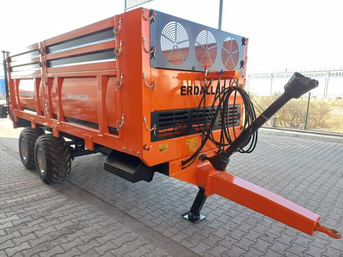 Vagão distribuidor de esterco de arrasto - 10 TON KGDM - ERDALLAR AGRICULTURAL MACHINERY - com batedores verticais / com 2 eixos